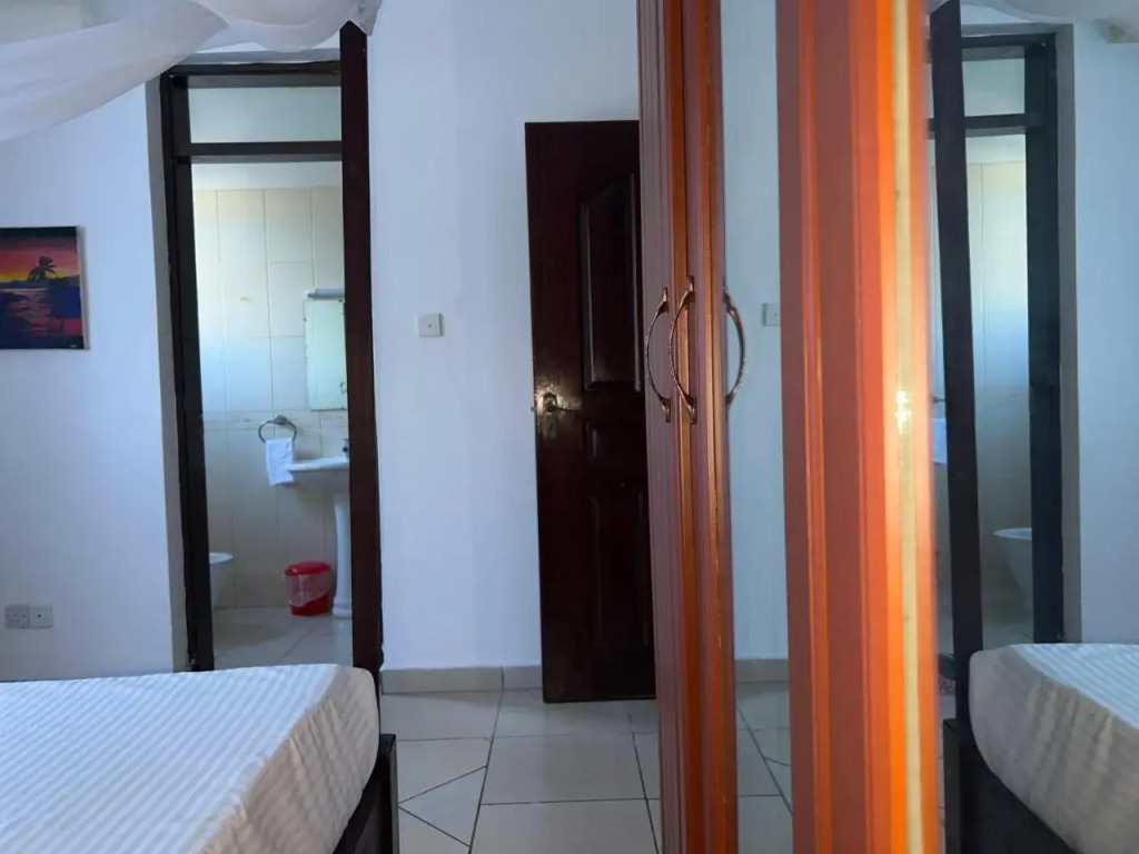 Ary Homestay Nyali At Shikara Apartments 5th Avenue Nyali, Mombasa, Kenya