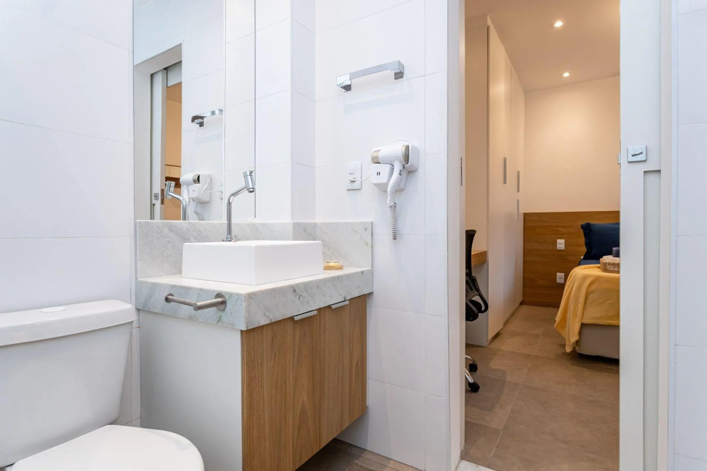 Decorado Quarto E Sala Em Copacabana | Mfb 76/306
