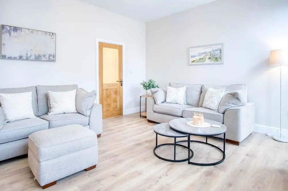 Seascape Retreat - 3 Bedroom Flat - Porthcawl