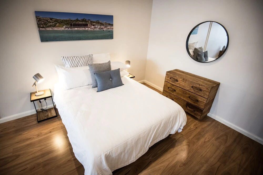 Wickham Newcastle Modern 1 Bed Apartment