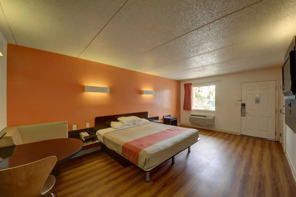 Motel 6-San Antonio, TX - Downtown - Market Square