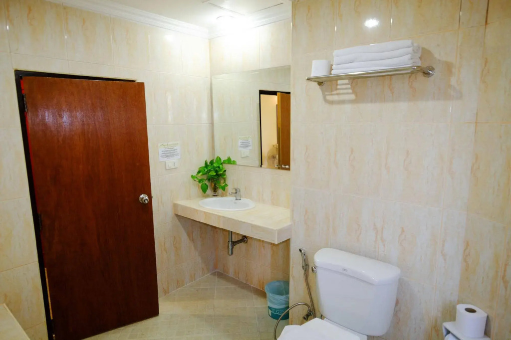 Adonis Guest House