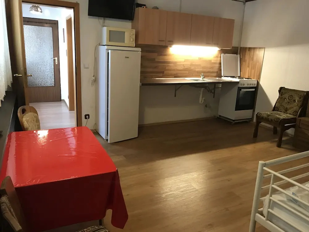 Mayer Apartments