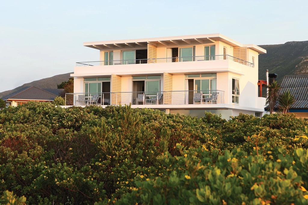 One Marine Drive Boutique Hotel & Spa by The Living Journey Collection