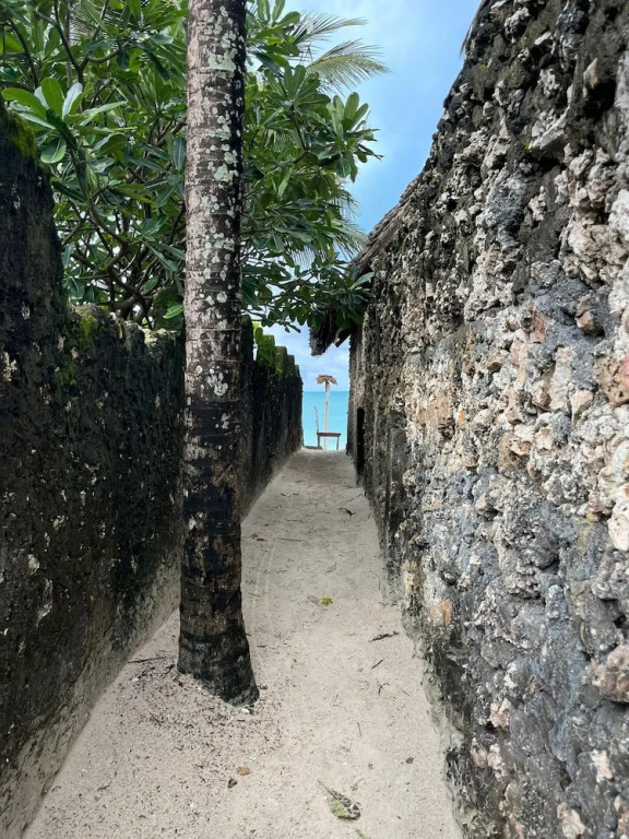 Cozy 3-bedroom Home 2 Minutes From Jambiani Beach