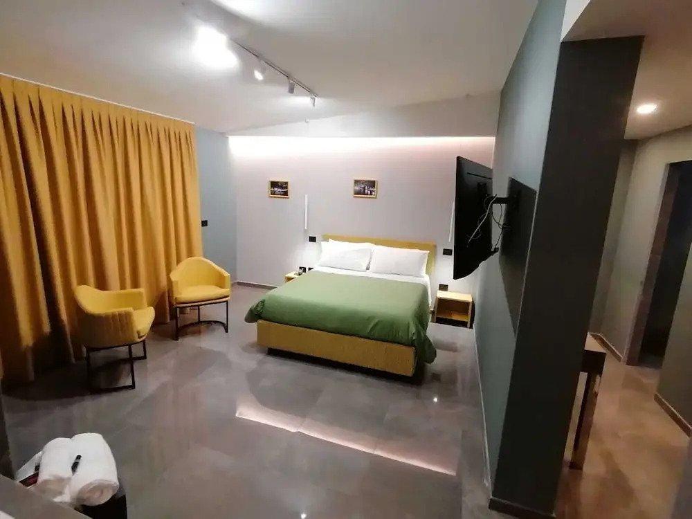 Hotel XBusiness