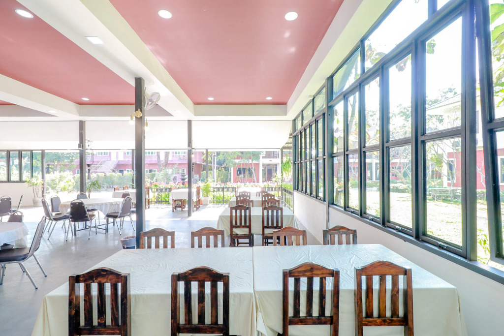 Tong House Resort