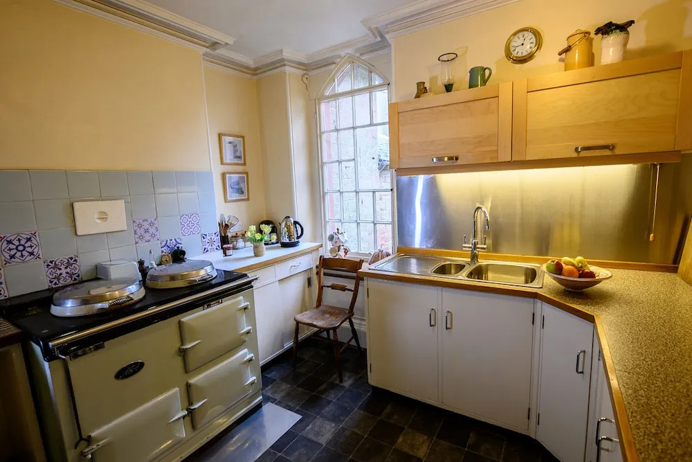 Charming 2-bed House Near Westlinton, Carlisle