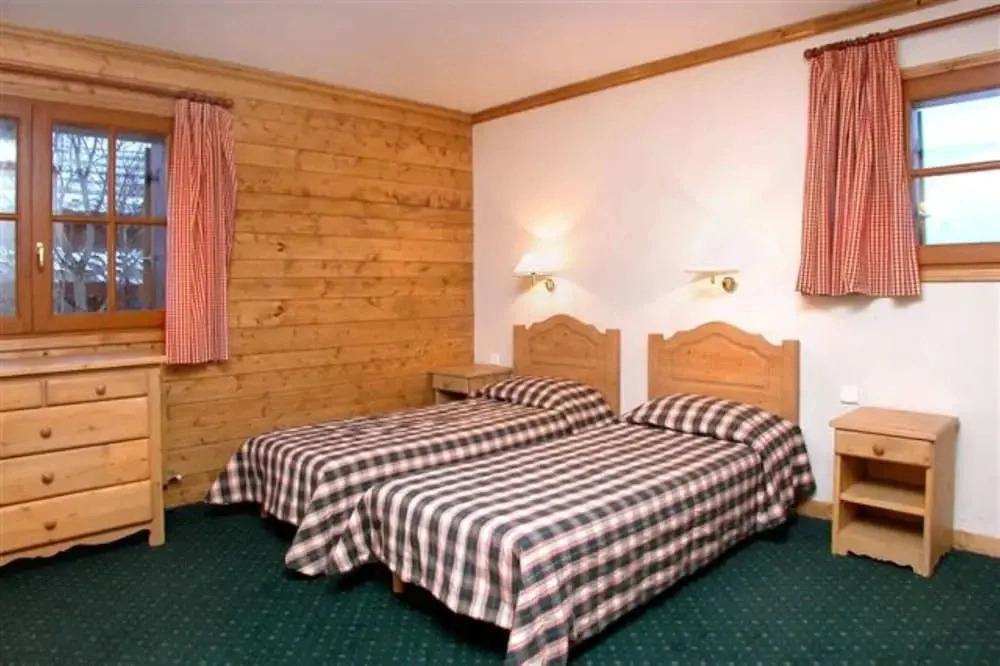 Spacious Alpine Apartment