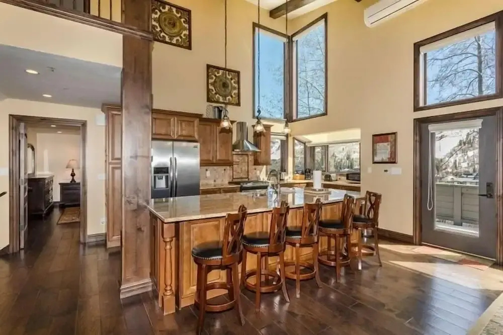 Potato Patch Club - 5 Br Townhouse