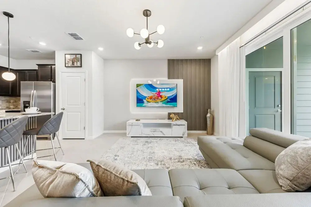 1287 Blue Paradise Way
