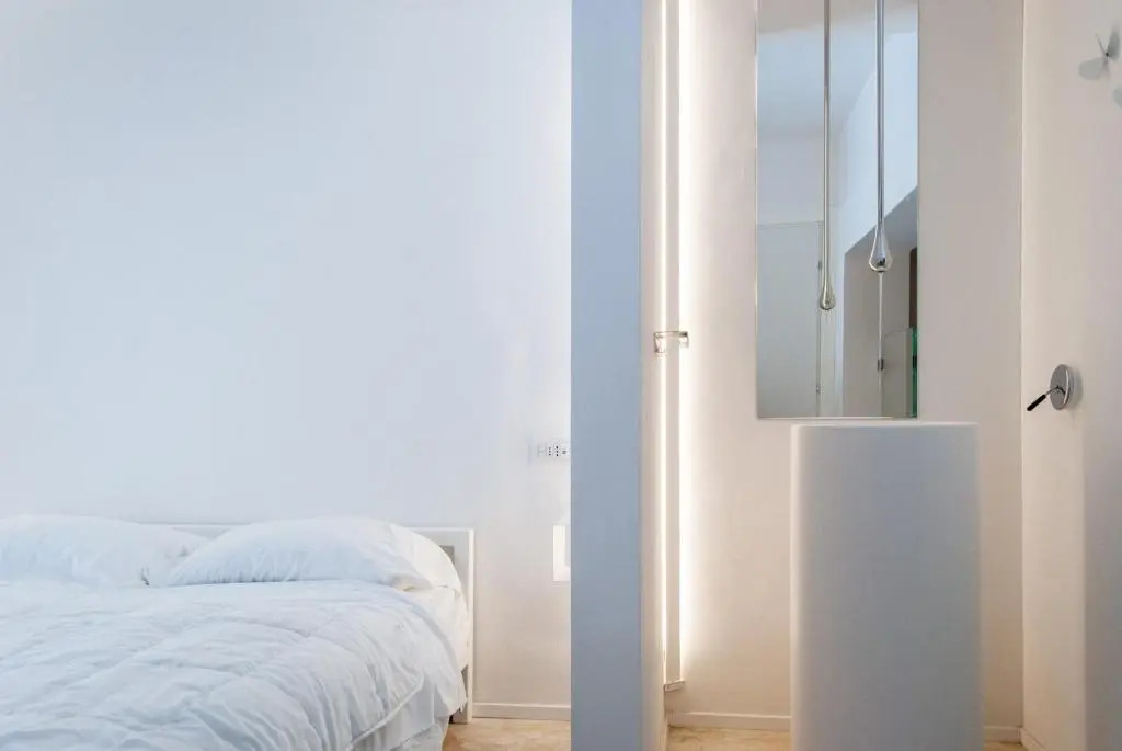 Luxury House Lecce Piazza Sant'Oronzo -Le mie 3 Suites- Suite La finestra sul Vicolo "Windows in a alley"- Suite Il balcone sulla Colonna di Sant'Oronzo "Balcony on Sant'Oronzo Column"- Suite Il balcone sul Sedile di Lecce "Balcony on Sant'Oronzo Square"
