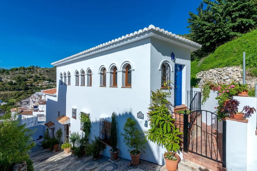 1131 Casa Almona