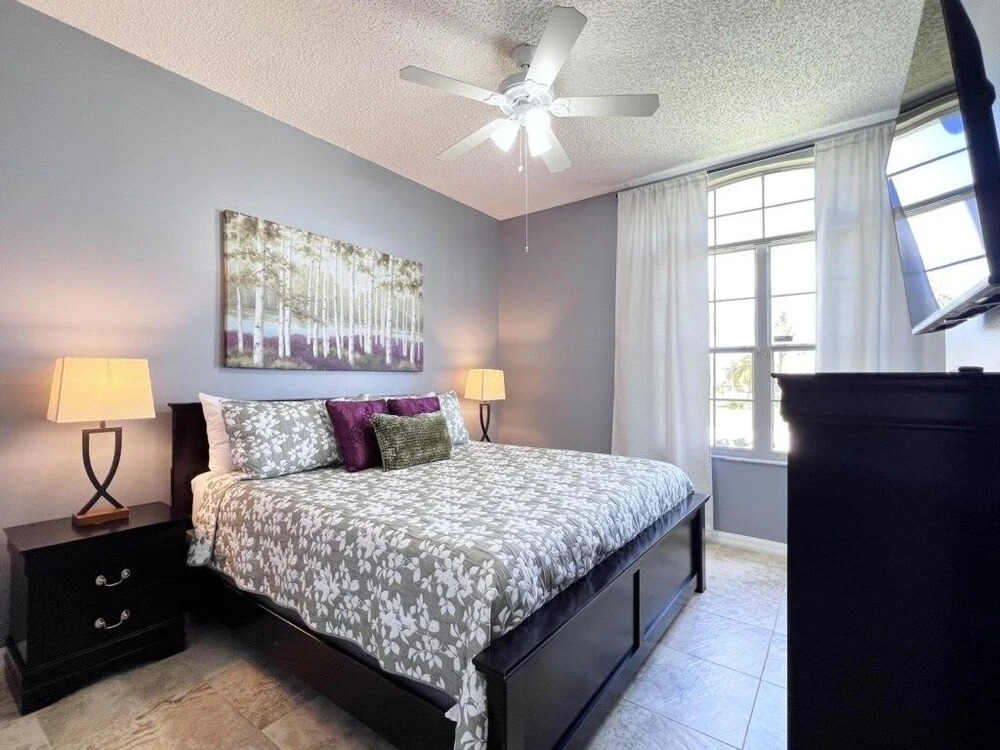 Lovely 4 Bed 3 Bath Pool Home With Spa-5330cvl 4 Bedroom Home by RedAwning