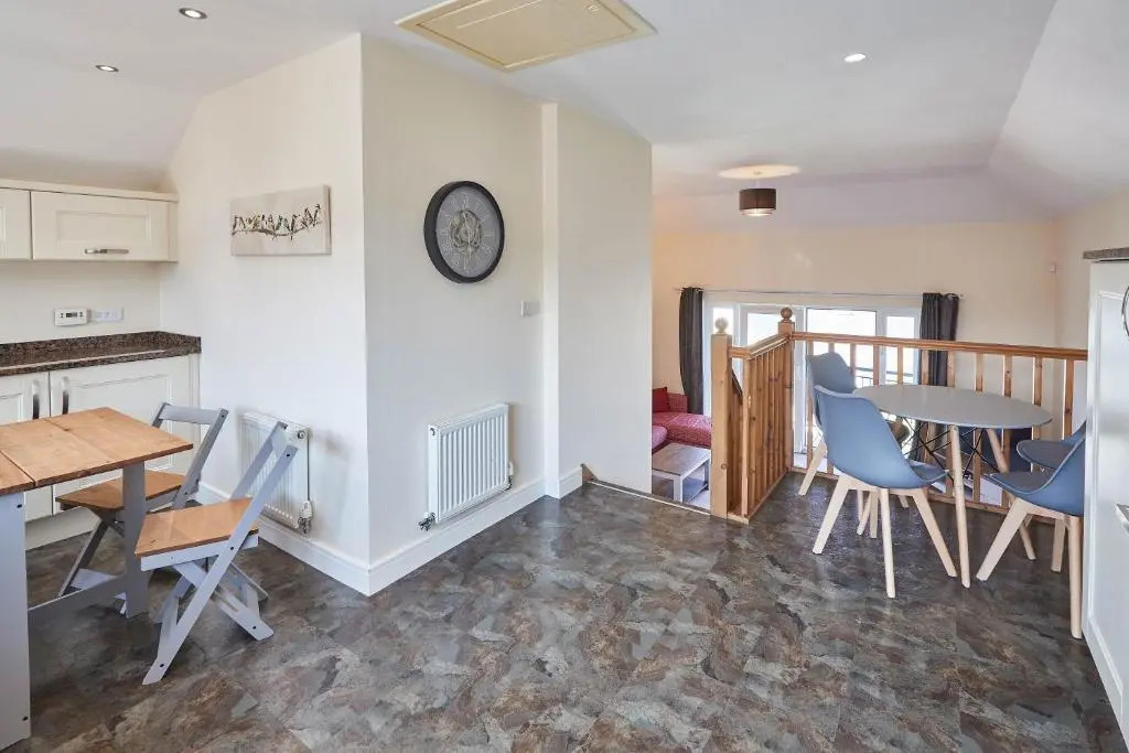 Host Stay Farrers View