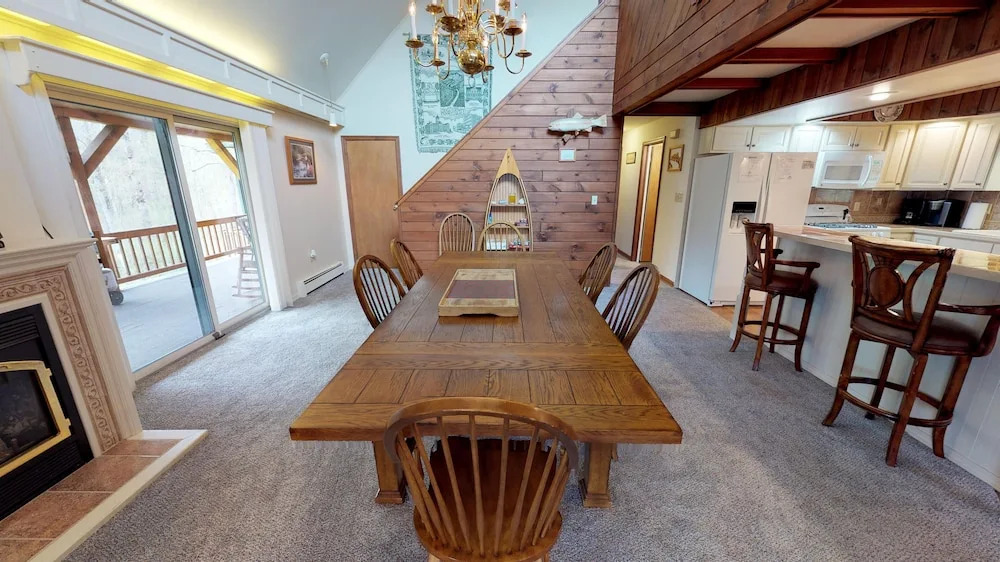 Rough Cut Lodge