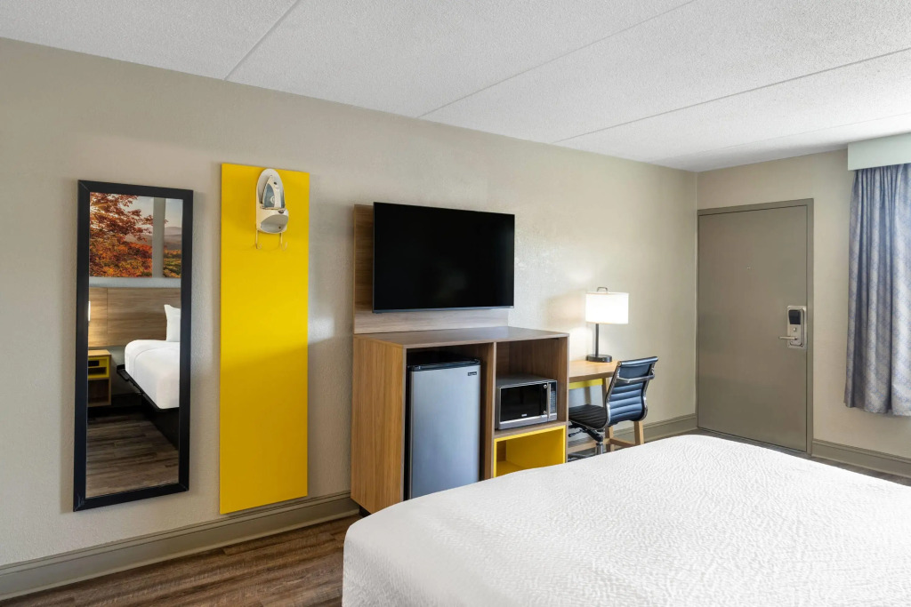 Days Inn by Wyndham Greeneville