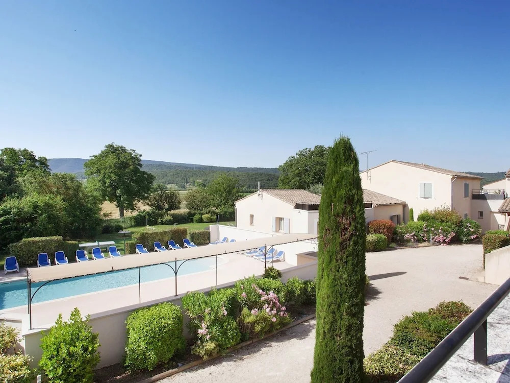 Apartment in Bonnieux Near Lavender Fields
