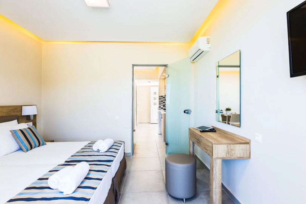 Theo Star Beach Hotel