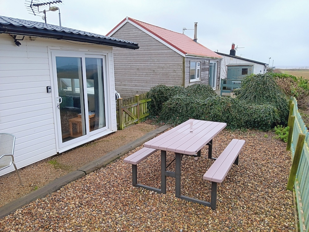 Bay View Chalet 2 Bed Sleeps 4 Pets Garden Beach