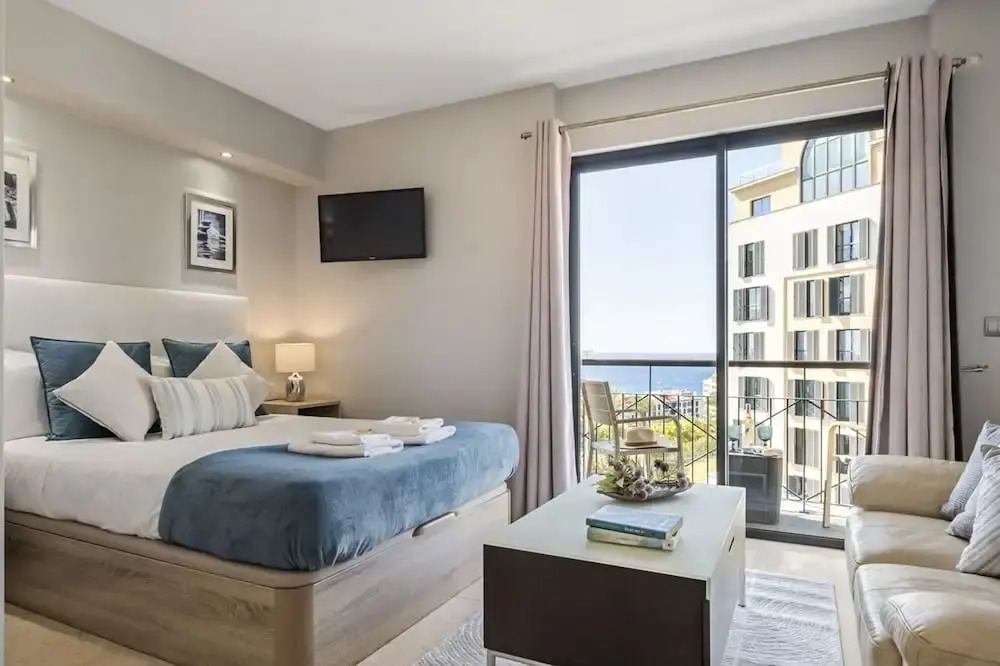 F rum Ocean View 5B by Homie