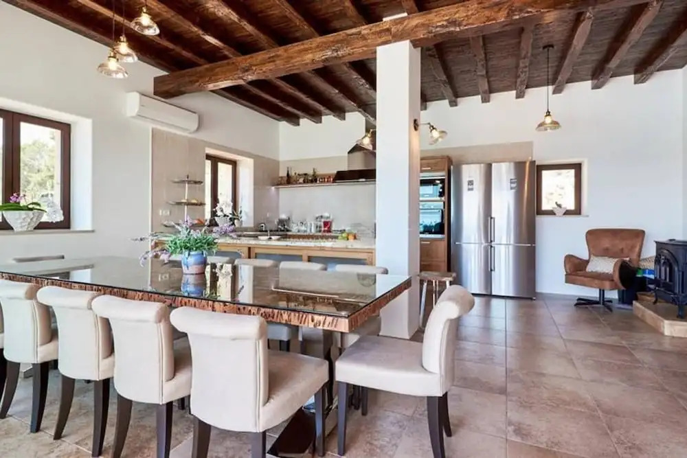 Villa Can Prats, Luxury Villa Surrounded by Nature