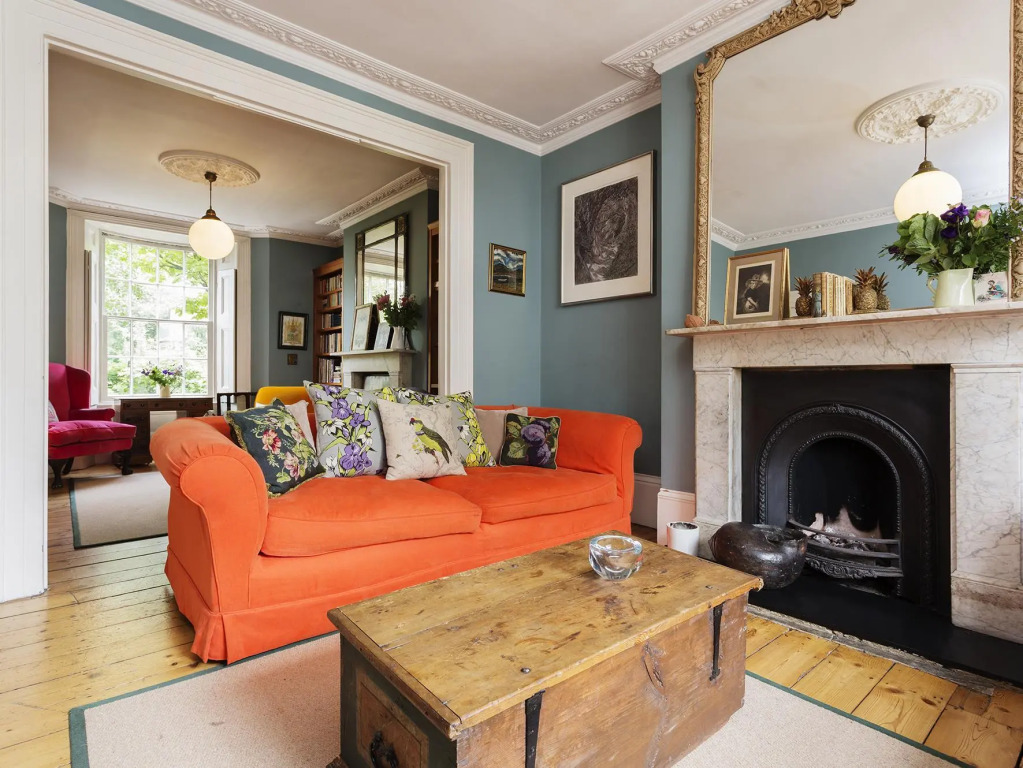 Veeve  Georgian Townhouse 3 Bed 2 Bath St Peter S St Islington