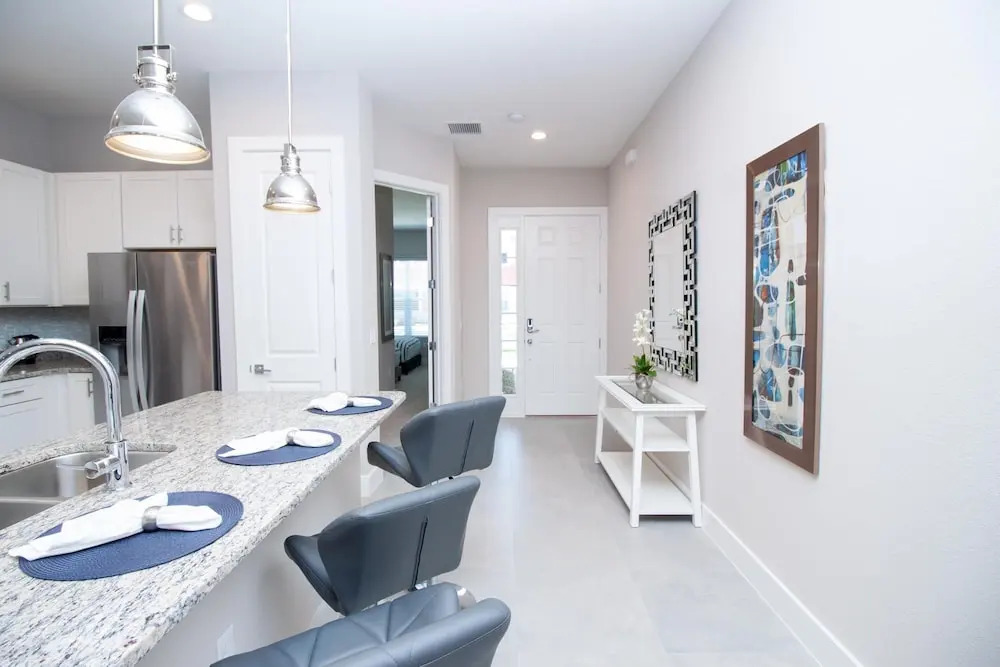 4 BR 4 BA | 7587 Sunny Dreams Lane