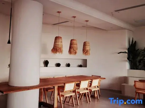 Sunset Island Luxury Seaview Homestay