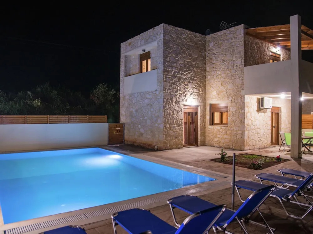 Beach View Villa in Bali near City Center with Private Pool