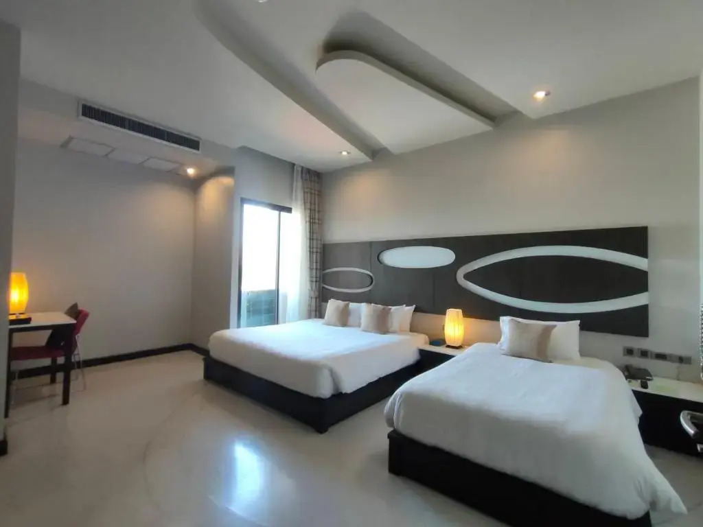 โรงแรม เกรซ รีสอร์ท สุรินทร์