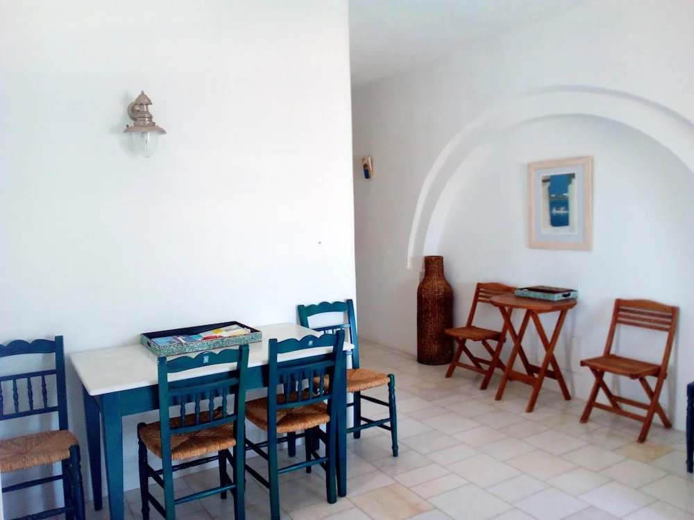 Villa With 2 Bedrooms in Paros, With Wonderful sea View, Pool Access,