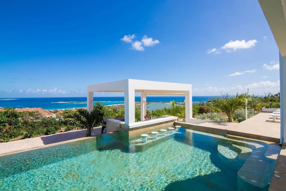 Dream Villa Orient Bay-572