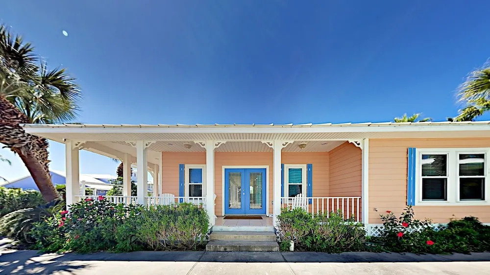 MR193 Breezy Palms - 3 Br Home