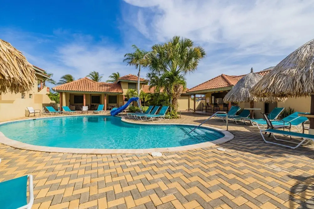 Tranquil 2BR 2BA in Gated Community Great Location