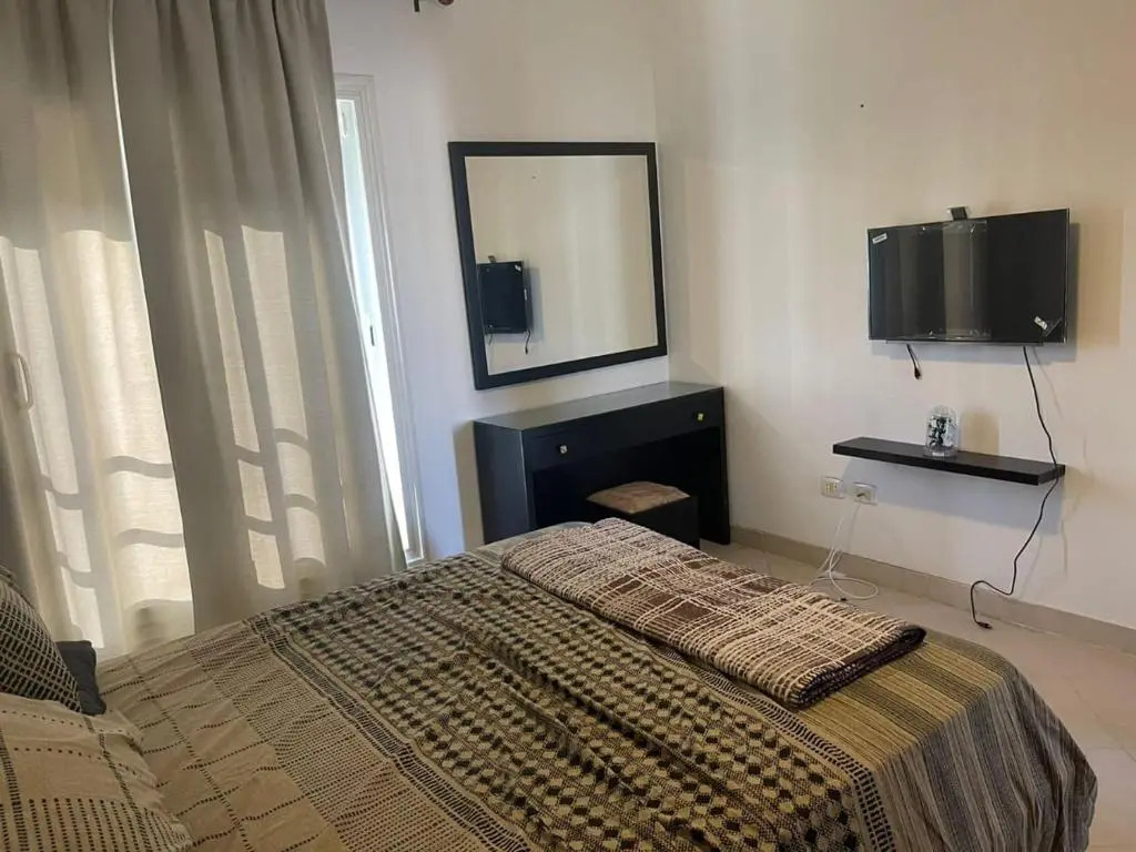 Amwaj 2 bedrooms D4