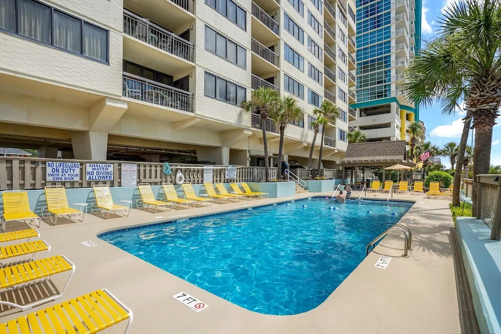 Shoreham Towers 2c 3 Bedroom Condo by RedAwning