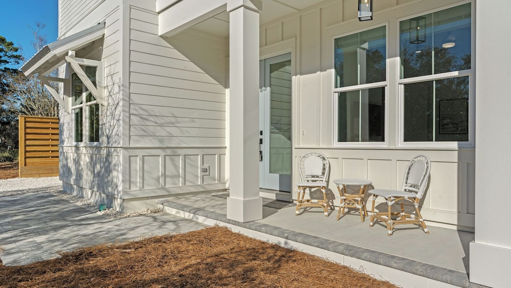 30A Southern Sugar by Avantstay Sleeps 26 Pool + Hot Tub + Game Room + Golf Cart + Bikes