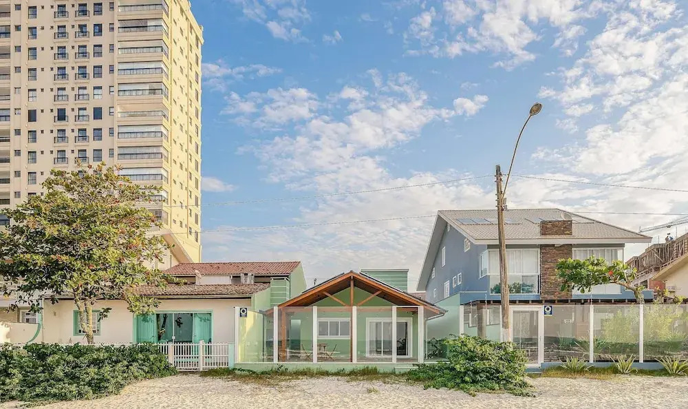 House on the Beachfront of Pereque SC Aaf378