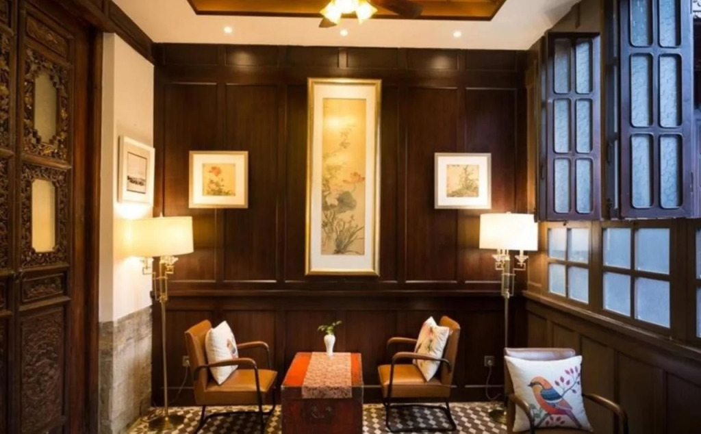 Silver Chest Boutique Hotel