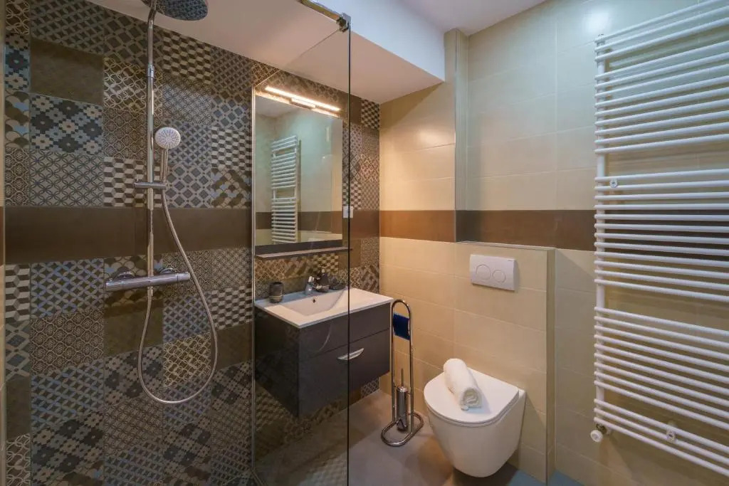 Main square 5 star luxury apartment with view