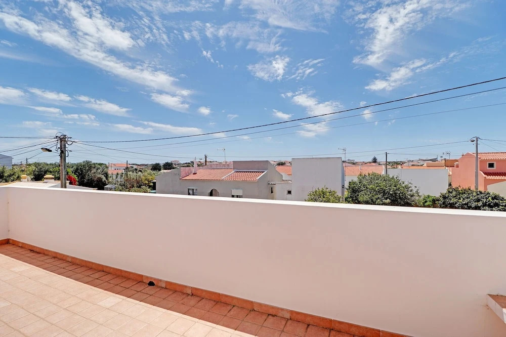 Sagres Typical House By Homing