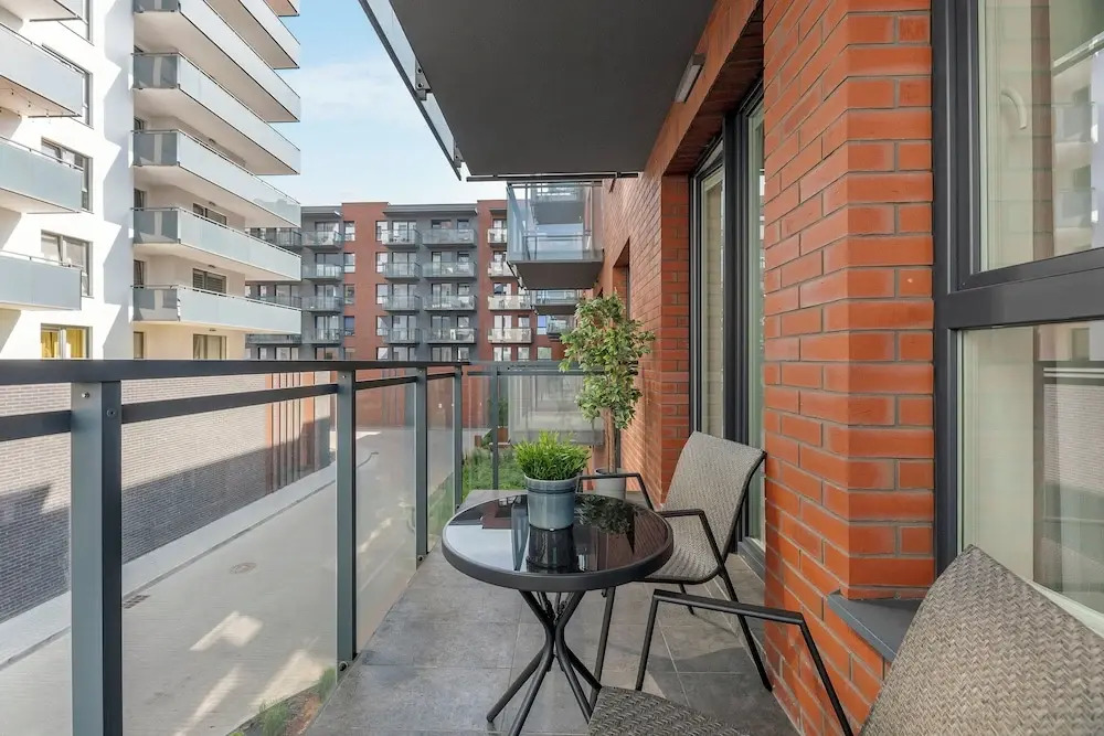 Old Town Bastion Walowa Apartments by Noclegi Renters