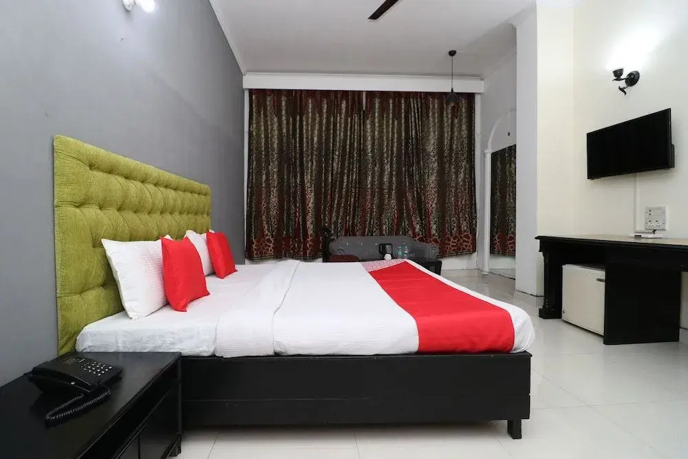 Oyo 30283 Rix'S Hotel And Resort