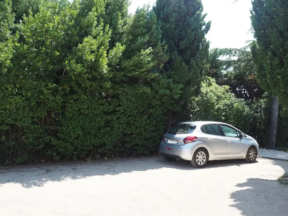 Holiday Home Near Pont du Gard & Vineyards