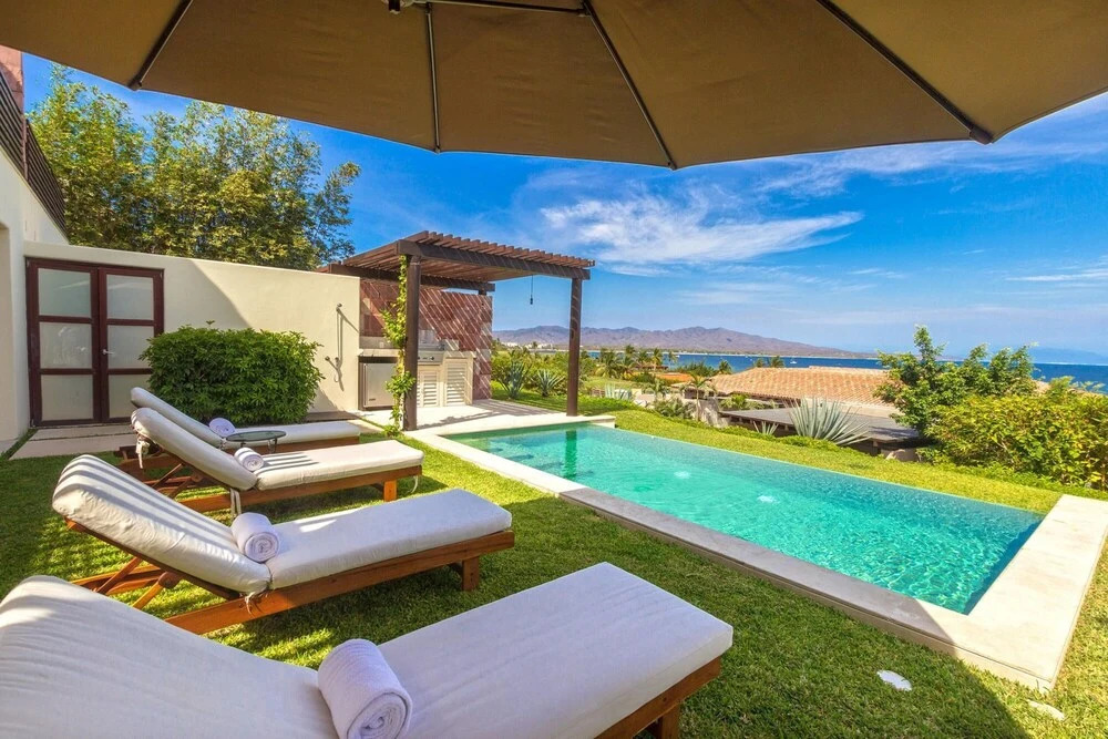 Sunny Vacation Villa 79