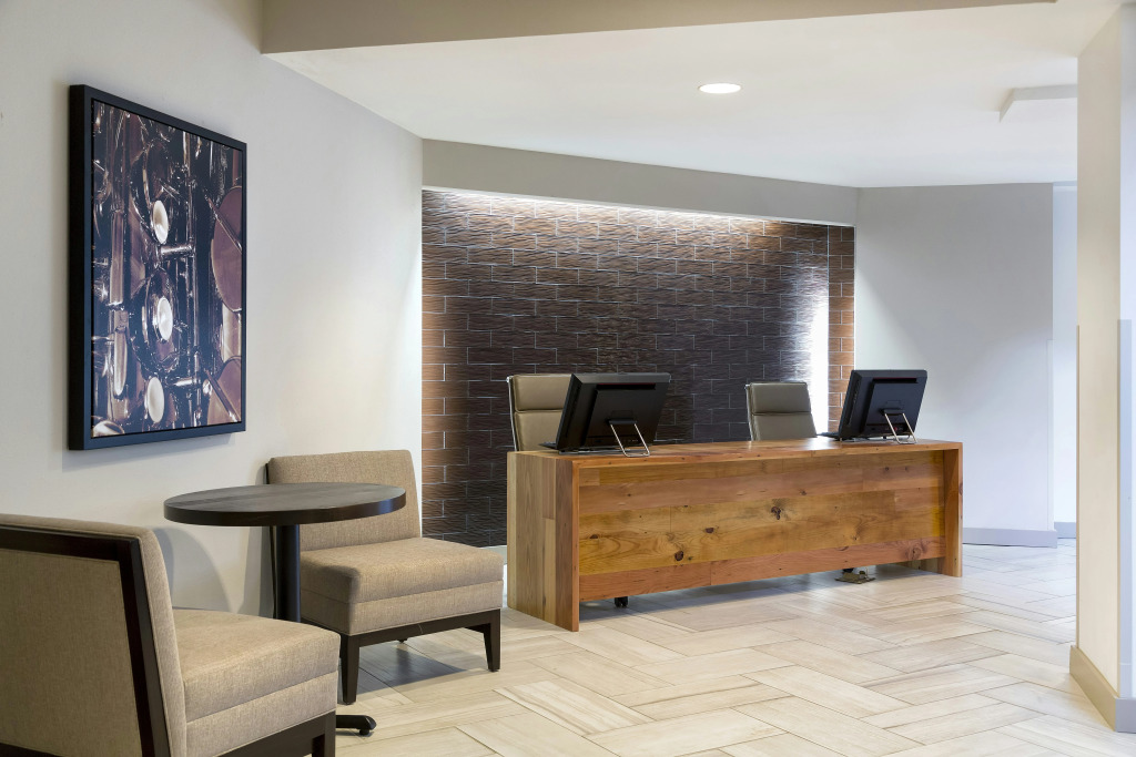 DoubleTree Suites by Hilton Nashville Airport