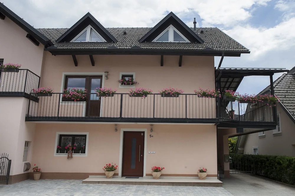 Apartment Karolina