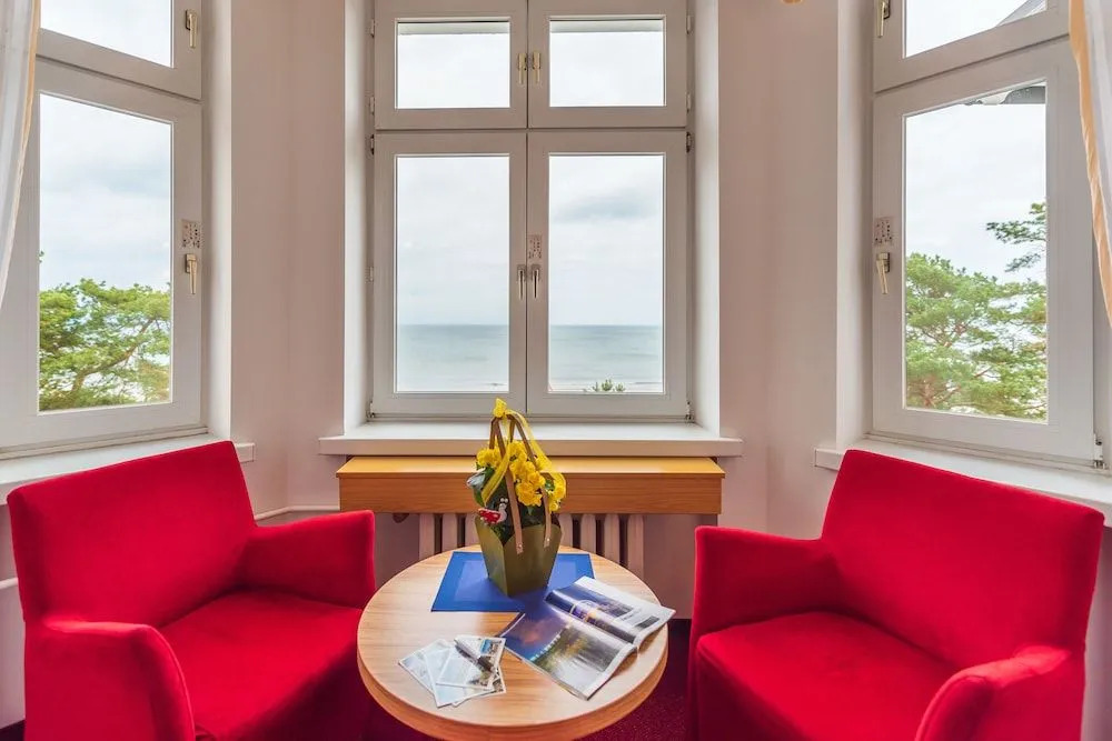 Strandhotel zur Promenade
