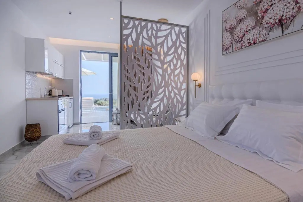 Dionisos Suites